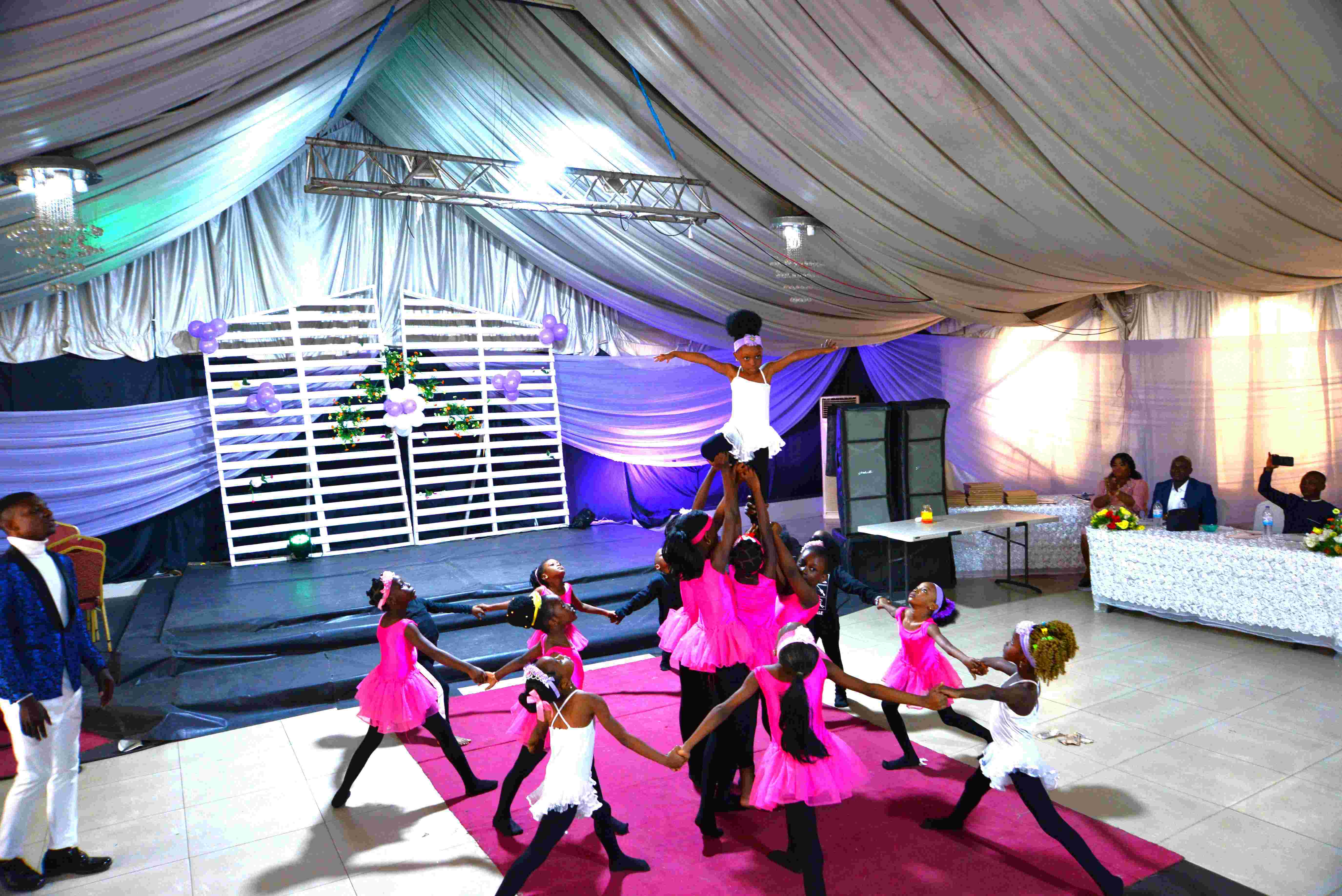 Dandave School Ballet Club rehearsal